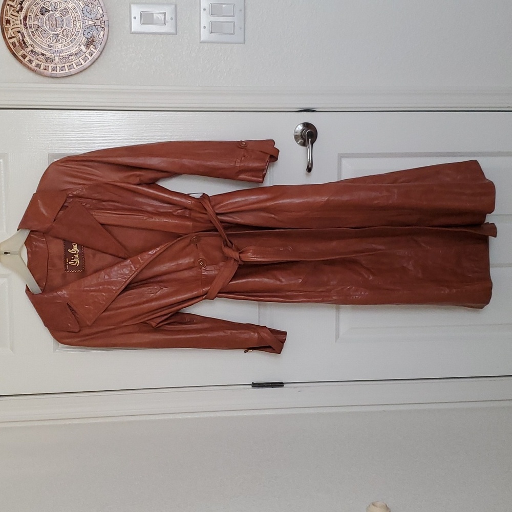Brown fashion leather mid-thigh coat